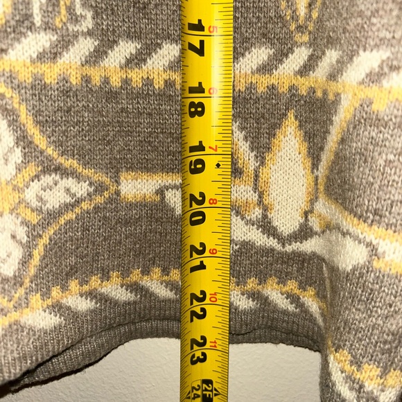 Granola Girl Vest - Picture 10 of 10